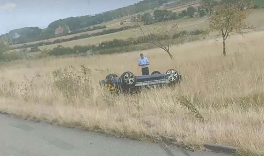Les gendarmes crashent une de leurs Alpine A110 !