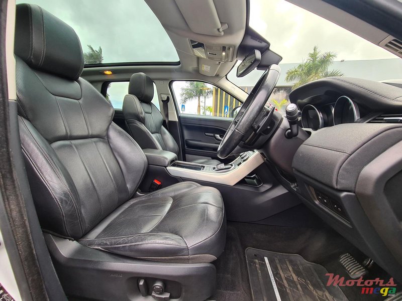 2016 Land Rover Range Rover Evoque Automatic in Vacoas-Phoenix, Mauritius - 7