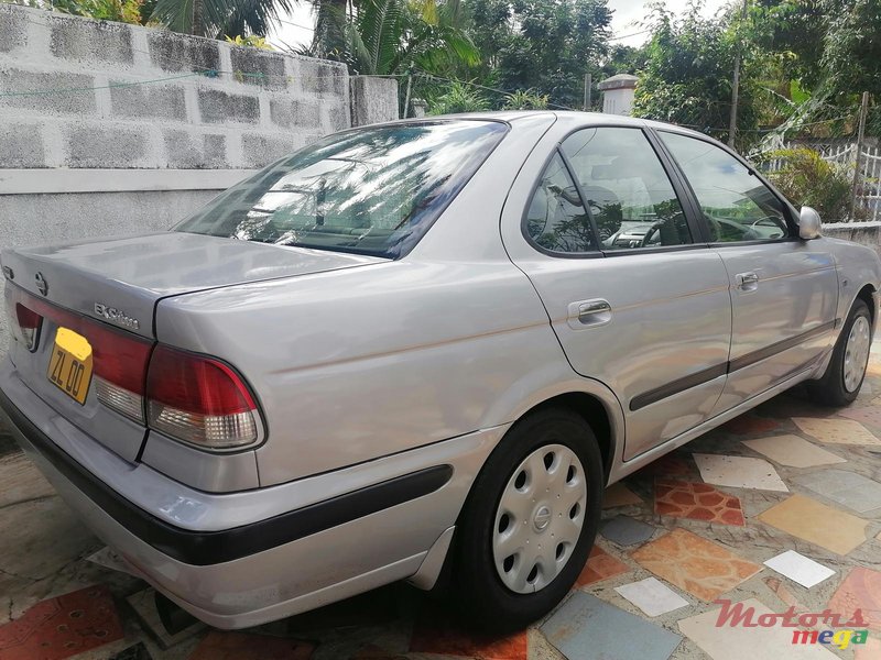 2000 Nissan Sunny in Terre Rouge, Mauritius - 4