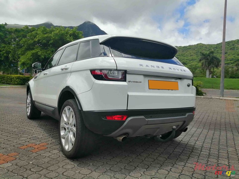 2016 Land Rover Range Rover Evoque Dynamic Si4 in Moka, Mauritius - 2