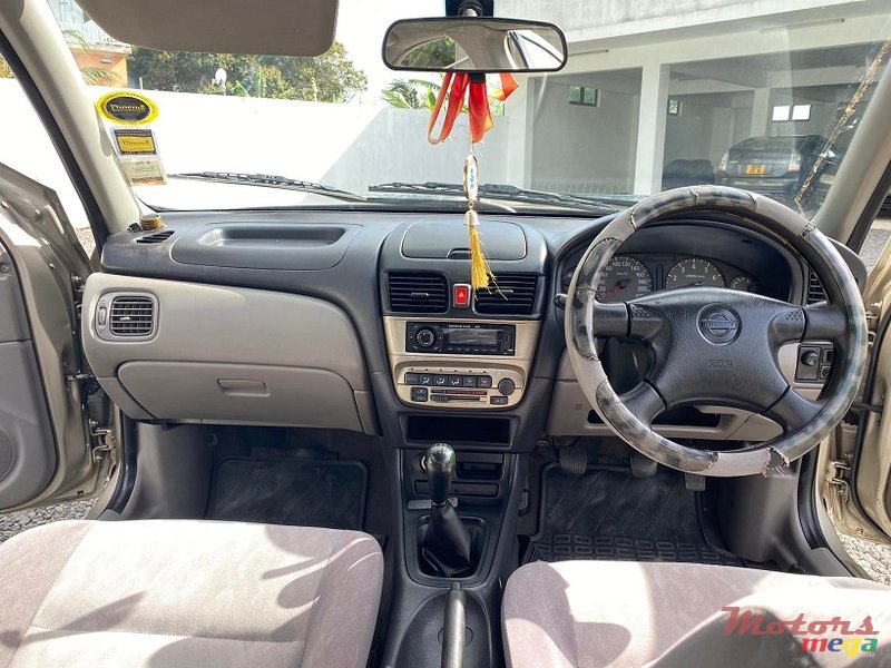 2002 Nissan Sunny N16 Manual JAPAN in Roches Noires - Riv du Rempart, Mauritius - 3