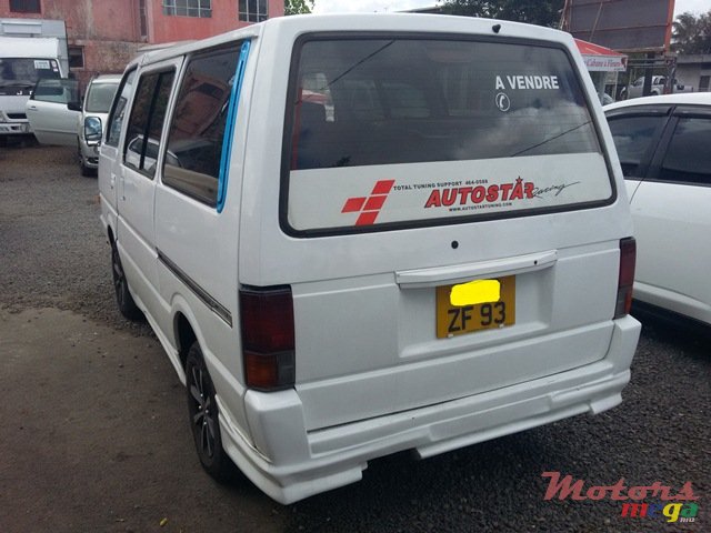 1993 Nissan Vanette in Quartier Militaire, Mauritius - 3