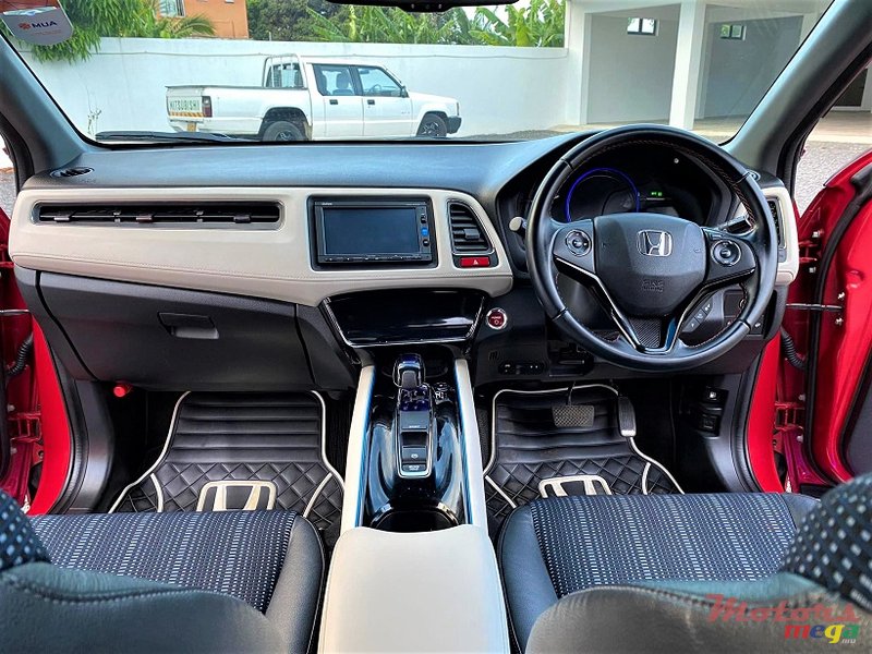 2015 Honda Vezel Auto 1.5L JAPAN en Roches Noires - Riv du Rempart, Maurice - 3