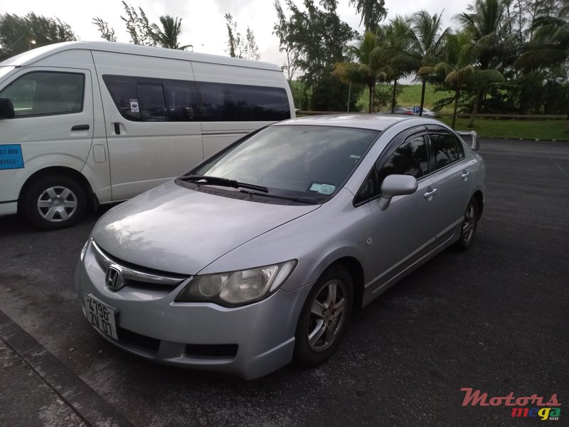 2007 Honda Civic Rims and in Bel Ombre, Mauritius - 4