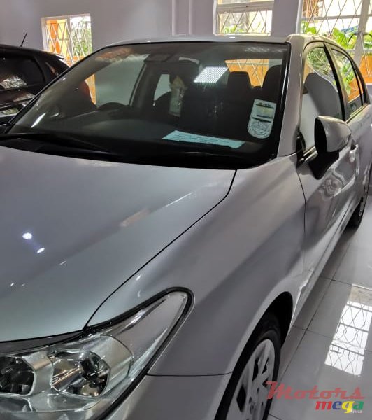 2019 Toyota Axio in Curepipe, Mauritius - 6