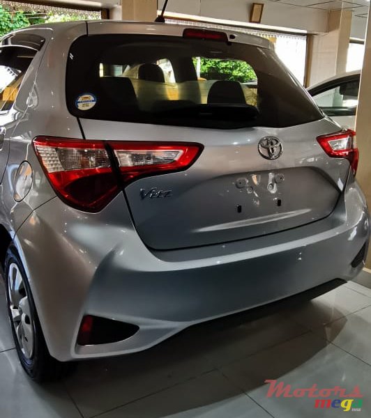 2018 Toyota Vista in Curepipe, Mauritius - 7