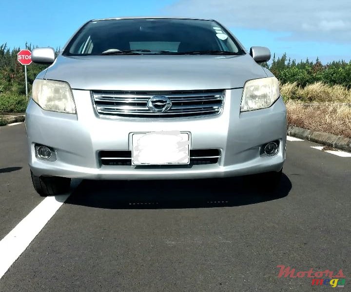 2007 Toyota Axio en Bel Ombre, Maurice - 2