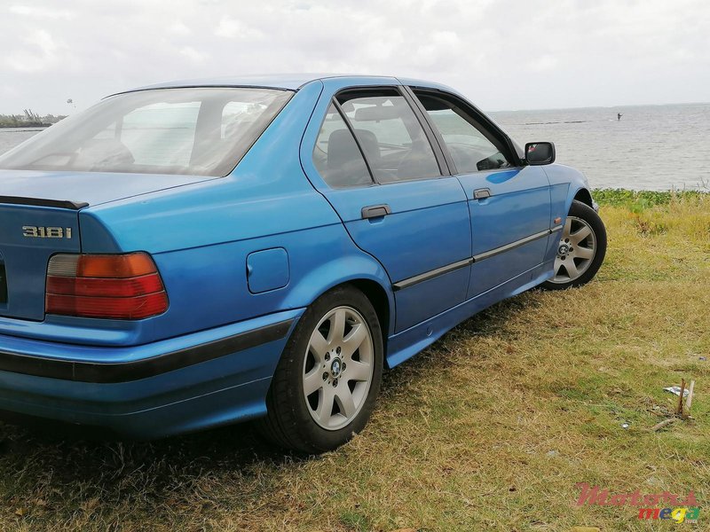 1997 BMW 318 E36 in Vacoas-Phoenix, Mauritius - 4