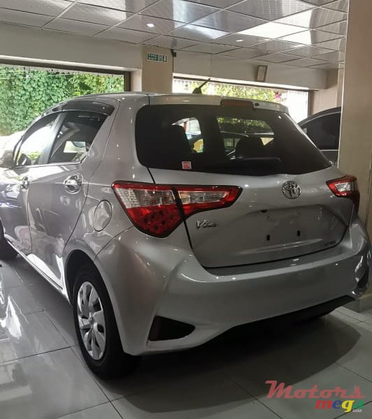 2018 Toyota Vitz Special Edition en Curepipe, Maurice - 6