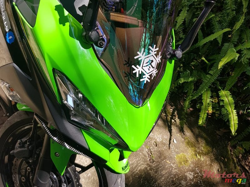 2020 Kawasaki Windshield,Carbon wing,exhaust in Terre Rouge, Mauritius - 2