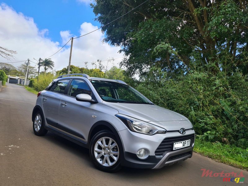 2017 Hyundai i20 Cross automatic in Vacoas-Phoenix, Mauritius - 2
