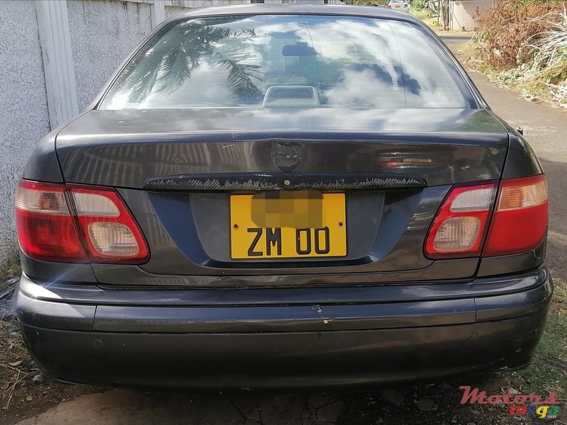 2000 Nissan Sunny in Port Louis, Mauritius - 6