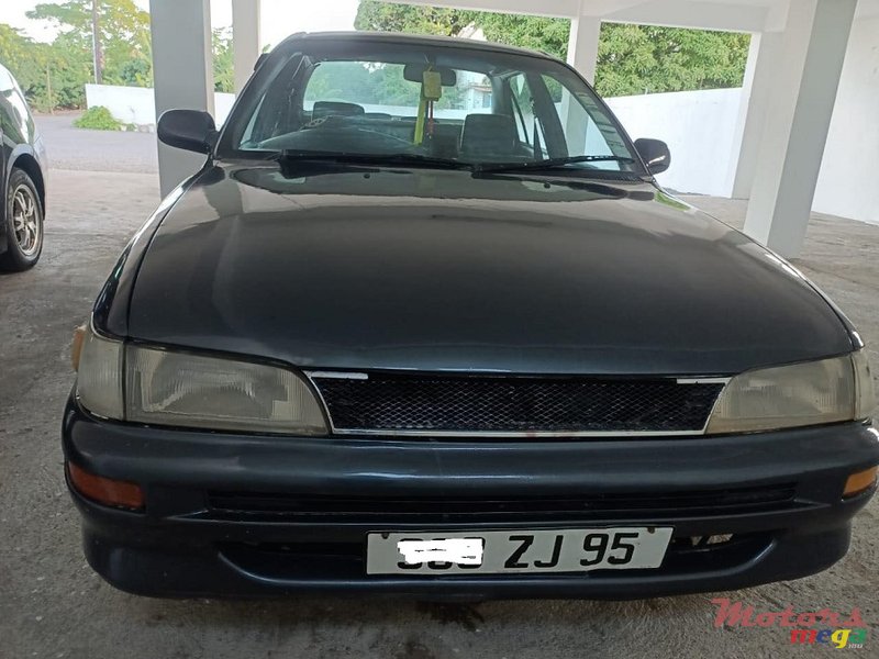 1995 Toyota Corolla EE101 in Roches Noires - Riv du Rempart, Mauritius