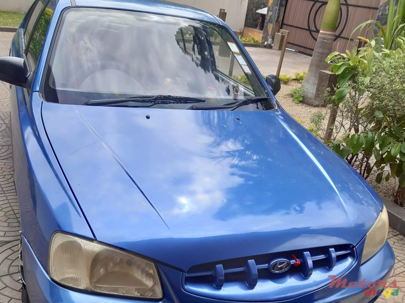 2000 Hyundai Accent in Port Louis, Mauritius