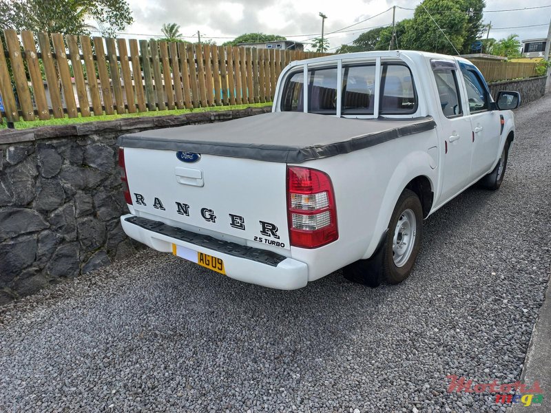 2009 Ford Ranger 4×2  2.5 turbo in Flacq - Belle Mare, Mauritius - 4