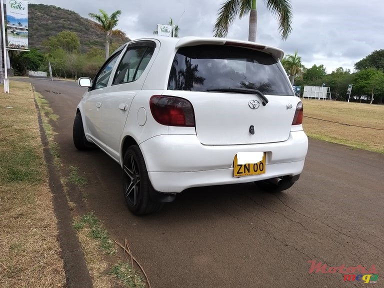 2000 Toyota Vitz SCP10 in Port Louis, Mauritius - 3