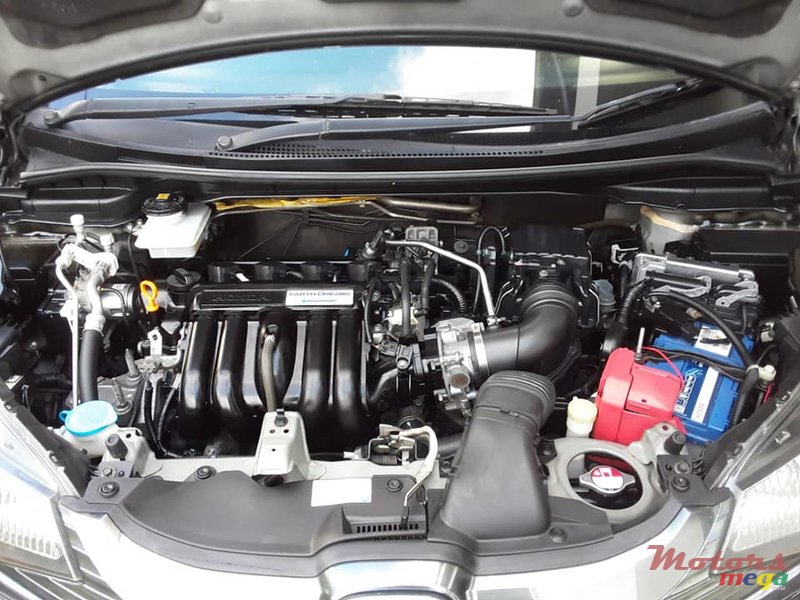 2014 Honda Fit HYBRID en Vacoas-Phoenix, Maurice - 7