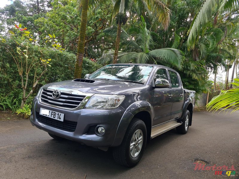 2014 Toyota Hilux 3.0 4x4 in Vacoas-Phoenix, Mauritius - 3