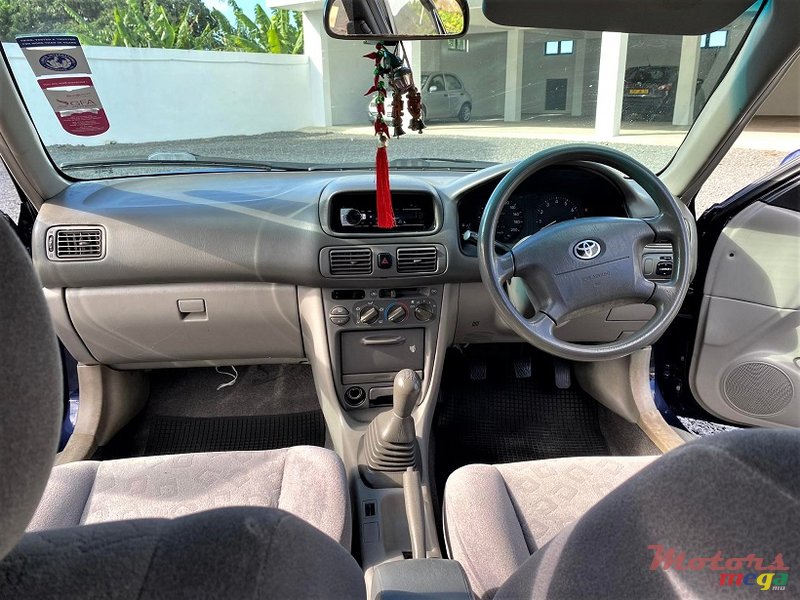 2001 Toyota Corolla EE110 Manual 1.3L JAPAN in Roches Noires - Riv du Rempart, Mauritius - 3