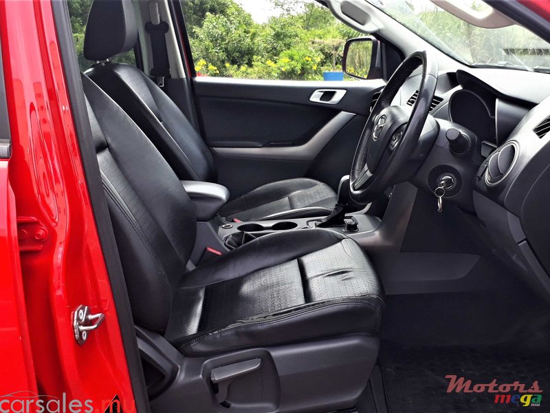2016 Mazda BT-50 3.2 (Auto) in Moka, Mauritius - 5
