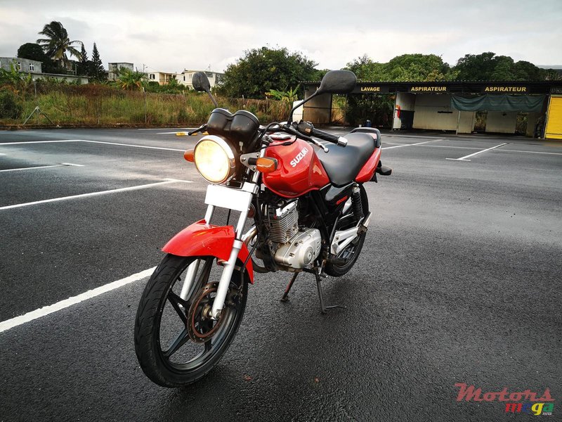 2014 Suzuki En125-2A in Trou aux Biches, Mauritius - 6