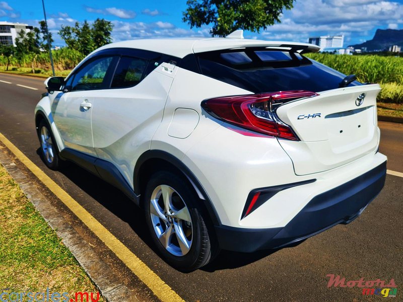 2019 Toyota C-HR 1.2T S-T LED Package in Moka, Mauritius - 3