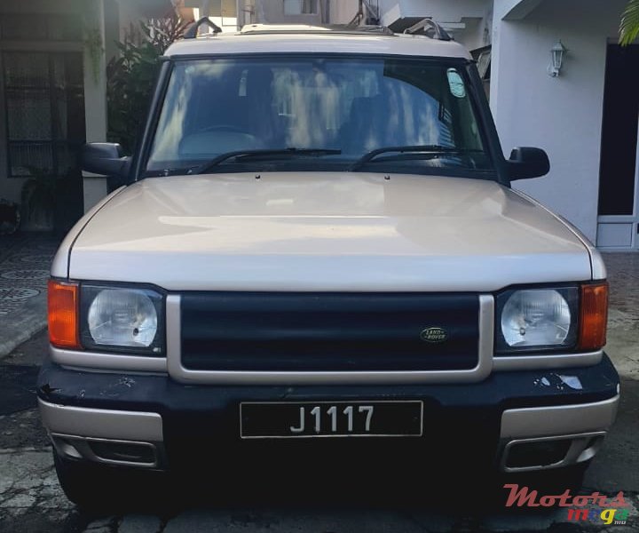 2001 Land Rover Discovery 2 in Port Louis, Mauritius - 3