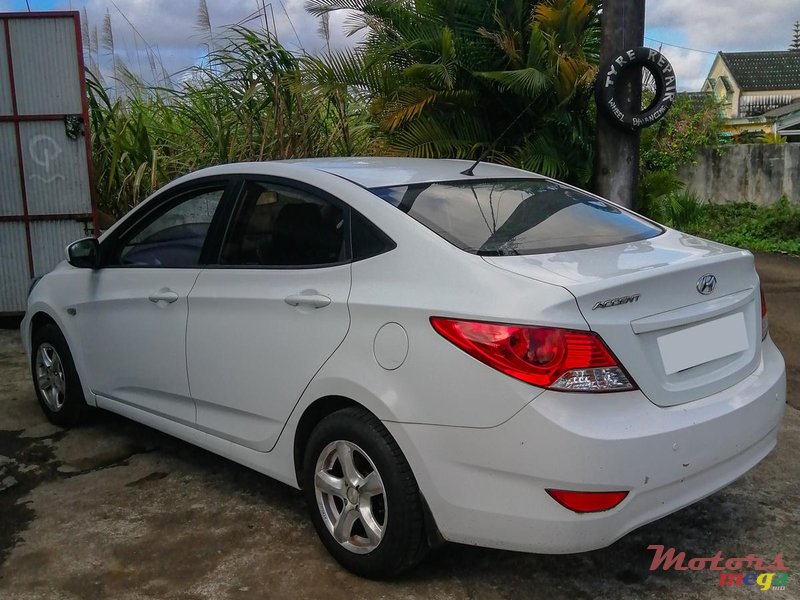 2014 Hyundai Accent in Rose Belle, Mauritius - 3