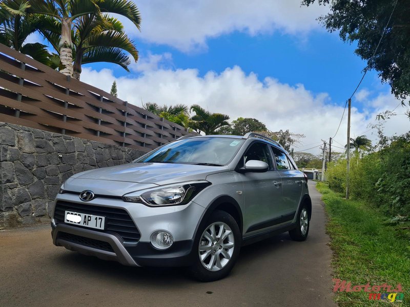 2017 Hyundai i20 Cross automatic in Vacoas-Phoenix, Mauritius