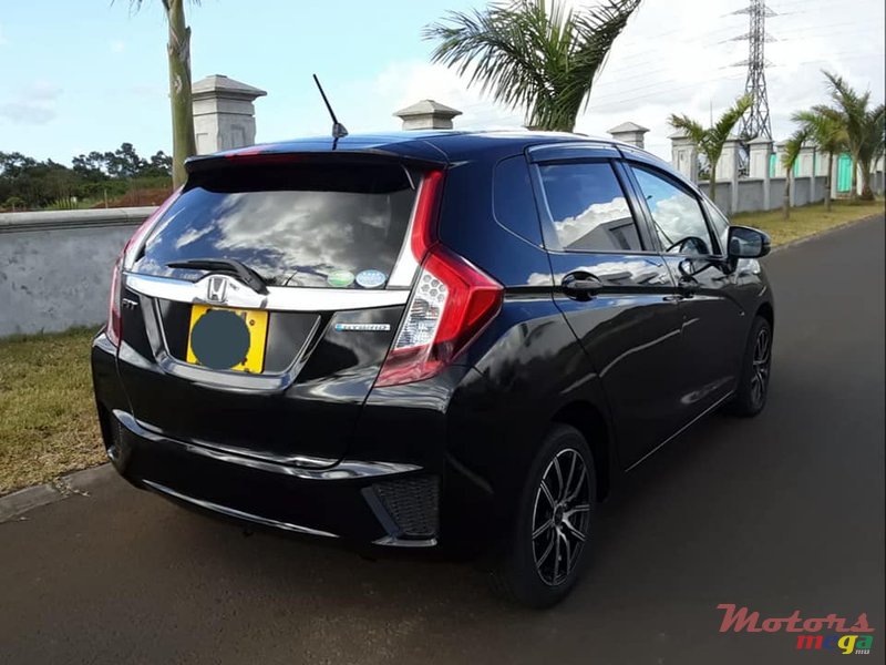2014 Honda Fit HYBRID in Vacoas-Phoenix, Mauritius - 2