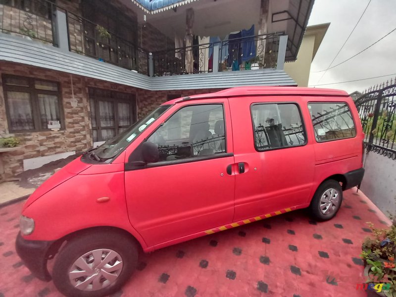 1998 Nissan Serena Very good condition in Rose Belle, Mauritius