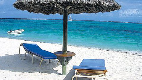 The number of tourists rose but not enough to recoup all the hotels on the island 