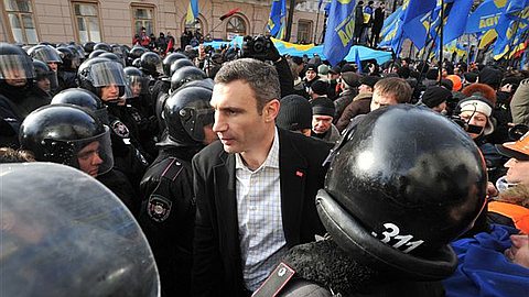 Boxing Champ Klitschko Emerges as Contender in Ukraine Crisis