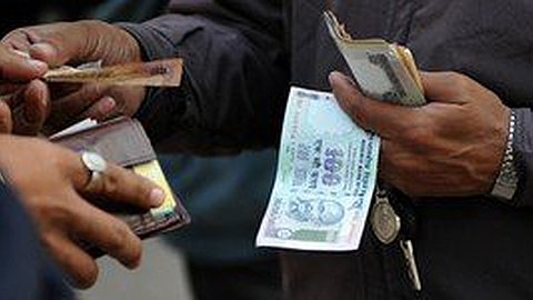 How To Tip: The Delicate Art of Greasing Palms in Asia