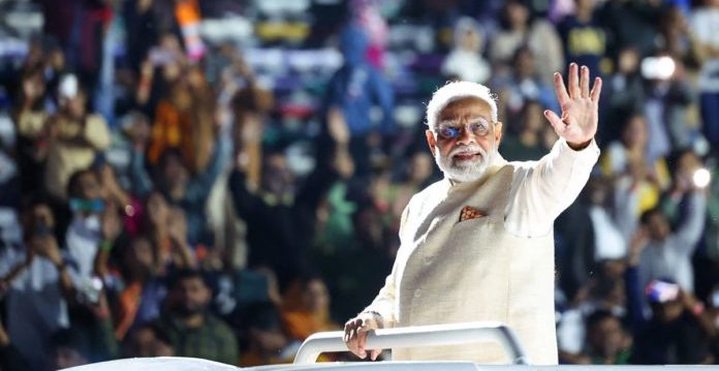 Prime Minister of India, Narendra Modi, will be will be welcomed early on Tuesday morning, at 6 AM