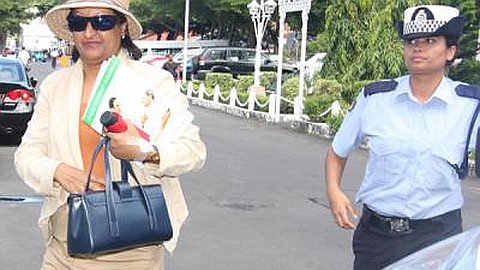 Chèque sans provision: «Je suis aveugle», dit Marjorie Bazerque