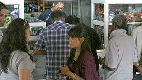 Abandonment Of Project Food Court: Relocation of Food Vendors Square Bruce Questioned