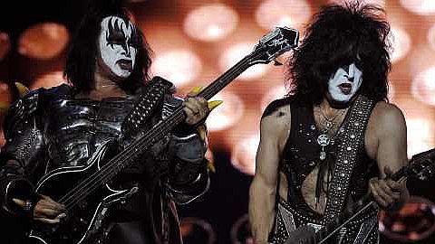 7 Iconic Bands that Changed the Business of Music