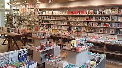 Confinement : Les librairies ouvertes du 16 au 18 mars…