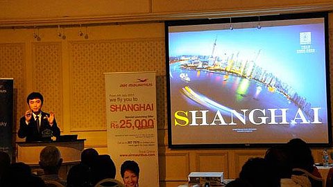 Shanghai: Discount on Airline Tickets for Officials