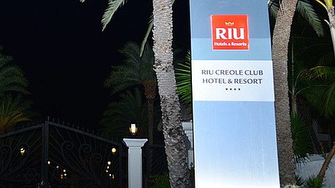 Hôtellerie: le RIU-Créole fait fi du gel de réservation