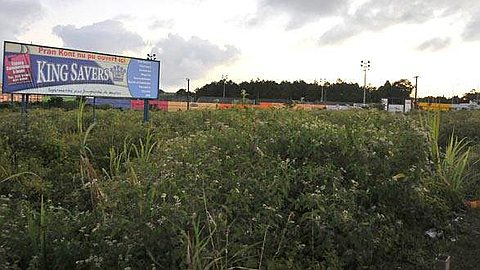 Shopping Center Soon at Quartier-Militaire