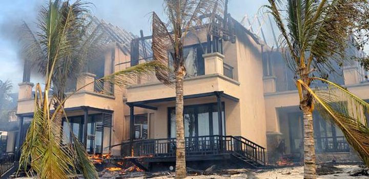 Grand Mauritian's staff involved into the work