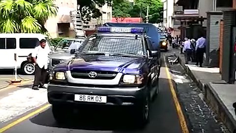 Saisie record de drogue: les quatre suspects restent en cellule