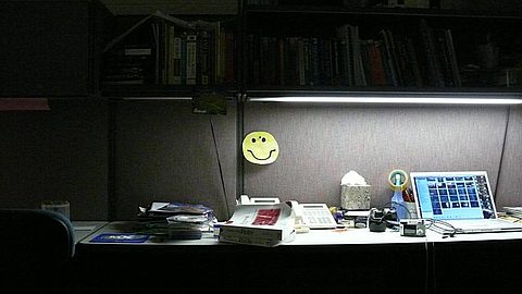 8 Tech Etiquette Tips to Enforce in Your Office