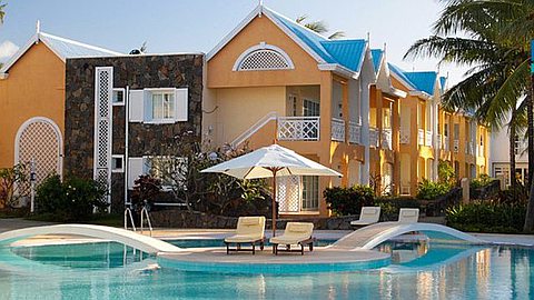 Calodyne-sur-Mer: la Tourism Authority Durcit le Ton, Mais l’Hôtel Poursuit ses Activités