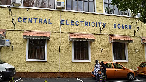 Central Electricity Board: Shamshir Mukoon nommé directeur général par intérim