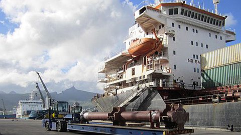 Delivery for the construction of new airport terminal