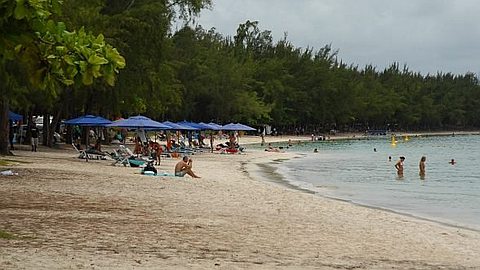 Accaparement Des Plages : Les Habitants du Nord Réclament la Réouverture de la Route Mon-Choisy