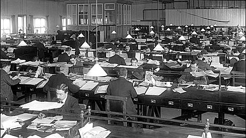 6 Ways to Avoid Turning Your Company Into a Bureaucracy